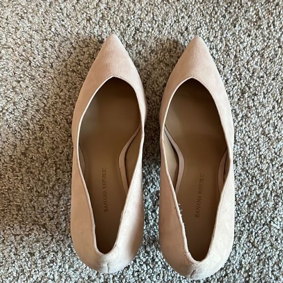 Banana Republic Heels  - Picture 4 of 12